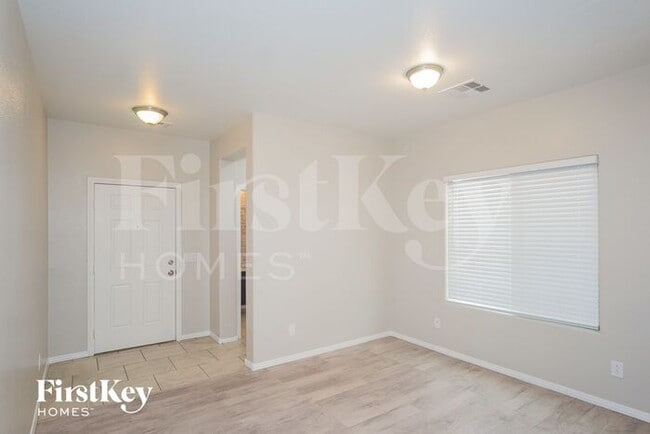 6710 Crystal Run Ln in Las Vegas, NV - Building Photo - Building Photo