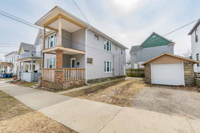 924 Nagold St NW in Grand Rapids, MI - Building Photo - Building Photo