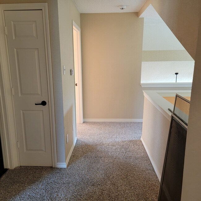 6801 Tudor Dr