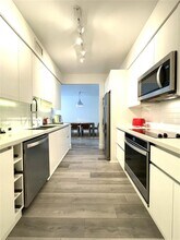 350 SE 2nd St, Unit # 680 in Fort Lauderdale, FL - Building Photo - Building Photo