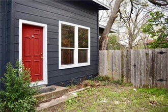 611 Nelray Blvd in Austin, TX - Building Photo - Building Photo