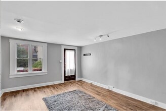 602 Middle St in Pittsburgh, PA - Building Photo - Building Photo