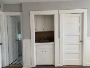 19 St Elizabeth St in Bristol, RI - Building Photo - Building Photo