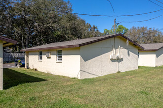 2437 Idlewild St in Lakeland, FL - Building Photo - Building Photo