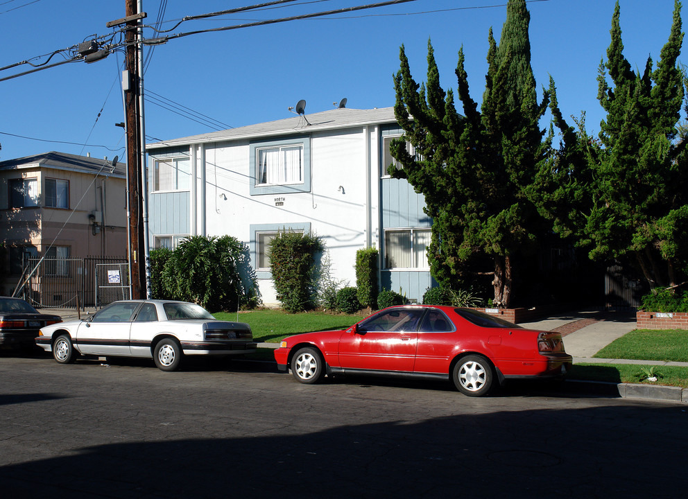 817 N Inglewood Ave in Inglewood, CA - Building Photo