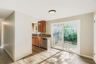 6402 232nd St SW in Mountlake Terrace, WA - Building Photo - Building Photo