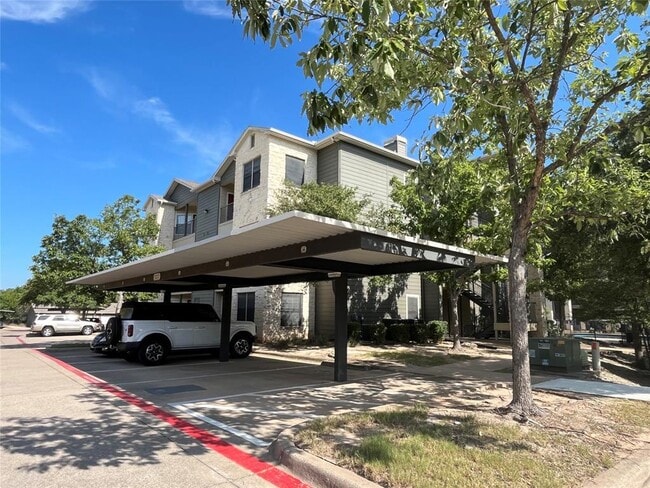 property at 2320 Gracy Farms Ln