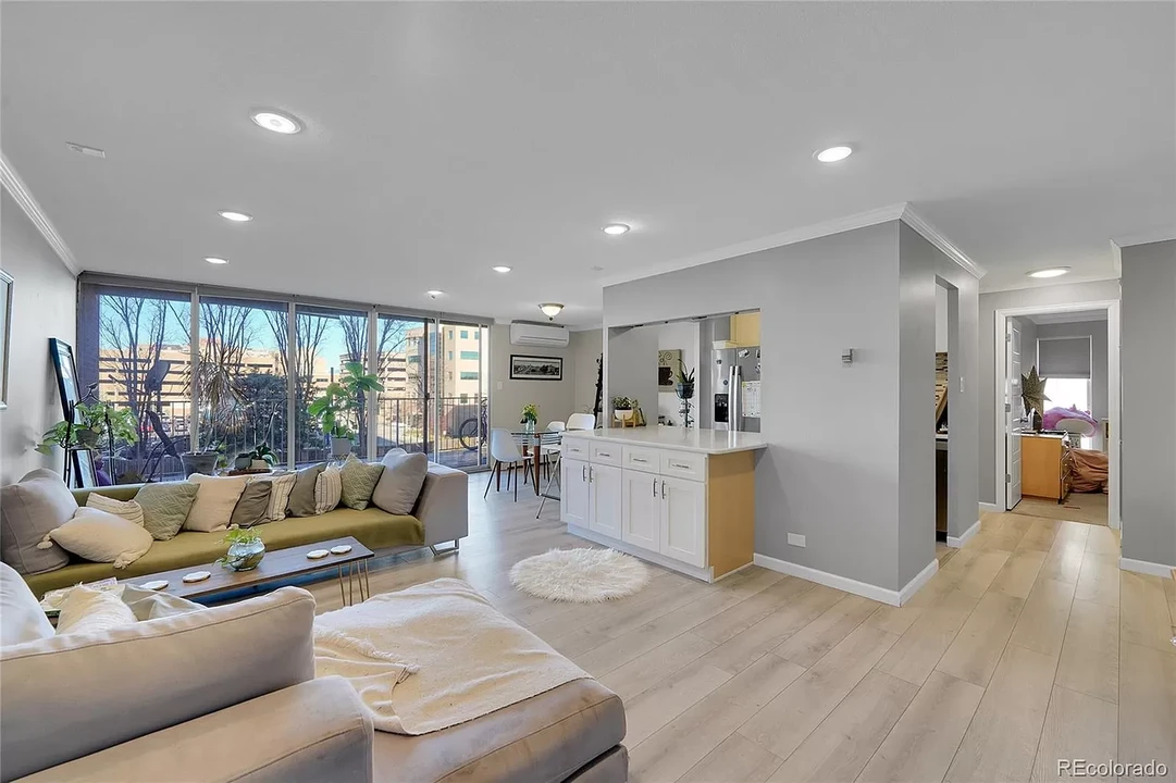 955 Eudora St, Unit 307E in Denver, CO - Building Photo