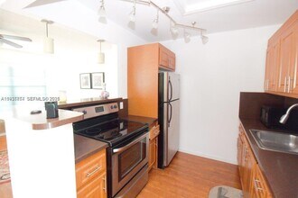 13350 SW 1st St in Pembroke Pines, FL - Building Photo - Building Photo