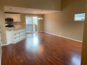 37757 Coralburst St in Sandy, OR - Building Photo - Building Photo