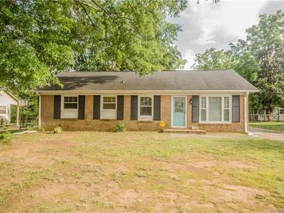 1126 Glenarden Dr in Rock Hill, SC - Building Photo