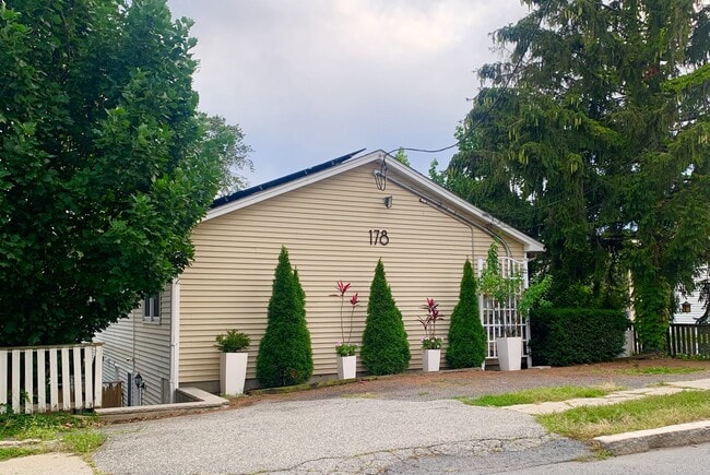 178 Mountain Ave, Unit 2