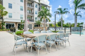 Summerhouse in Lakewood Ranch, FL - Building Photo - Building Photo