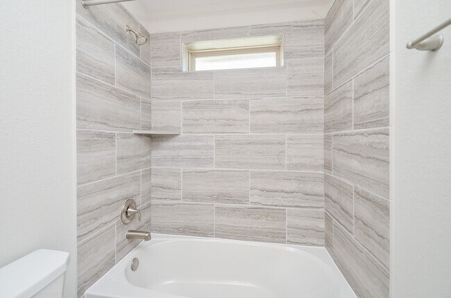 property at 18 Fountain Bend Ln