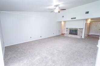 14226 Morinscott Dr in Houston, TX - Building Photo - Building Photo
