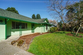 12206 SE McGillivray Blvd in Vancouver, WA - Building Photo - Building Photo
