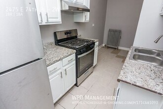 2475 E 74th Pl in Chicago, IL - Building Photo - Building Photo