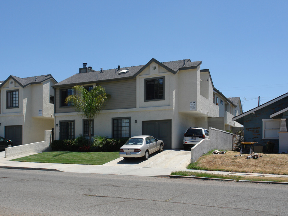 3727 Grim Ave in San Diego, CA - Foto de edificio