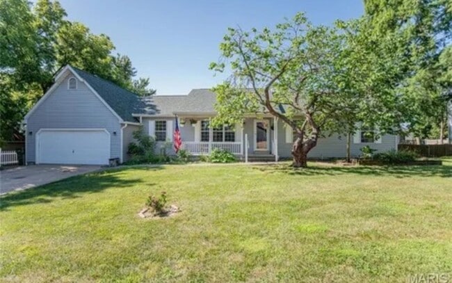 property at 906 Pheasant Hill