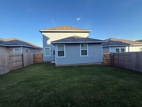 13308 Riding Dr in Pflugerville, TX - Building Photo - Building Photo