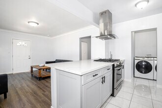 12001 Allin St in Culver City, CA - Building Photo - Building Photo