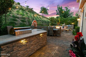 2942 Eagles Claw Ave in Thousand Oaks, CA - Building Photo - Building Photo