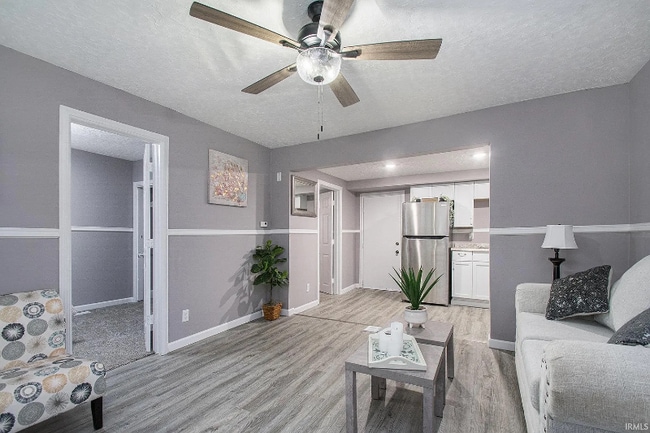 property at 1911 Clyde St