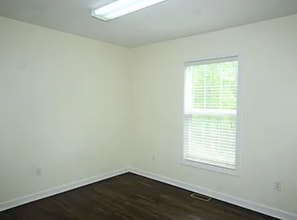 41 E Castle Dr in Greenville, SC - Building Photo - Building Photo