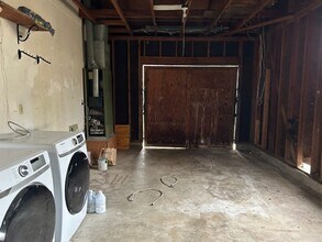 1502 Chapman Ln in Petaluma, CA - Building Photo - Building Photo