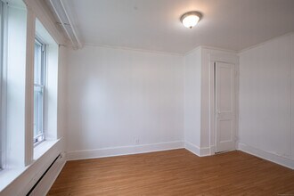 405 Wilson St in Waterbury, CT - Building Photo - Building Photo