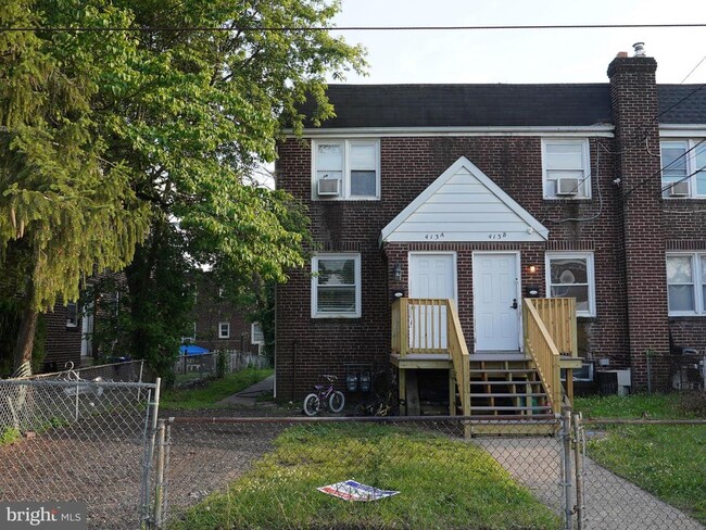property at 413 Boyd St