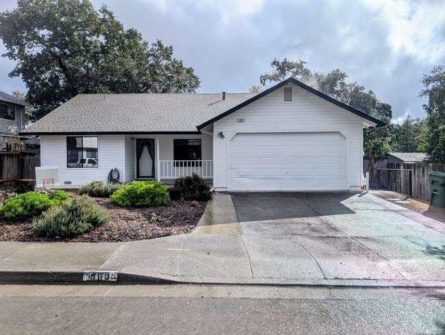 property at 860 Buckingham Dr