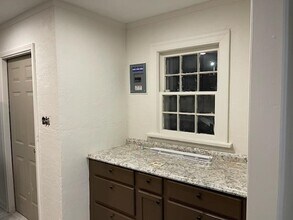 1609 SW 9th St in Lawton, OK - Building Photo - Building Photo