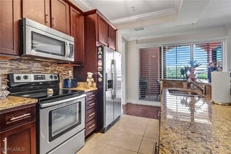 23161 Fashion Dr in Estero, FL - Building Photo - Building Photo