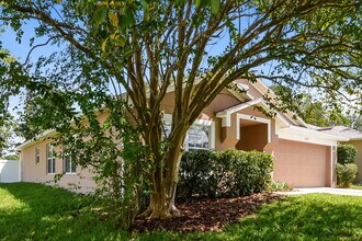 2327 Norwood Pl in Tavares, FL - Building Photo - Building Photo
