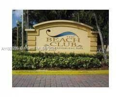 property at 9351 Fontainebleau Blvd