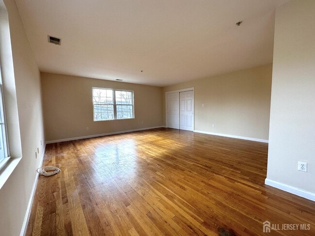 111 Harris Ave in Middlesex, NJ - Building Photo - Building Photo