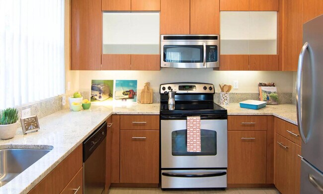 20800 W Homestead Rd in Cupertino, CA - Building Photo - Building Photo