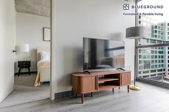 180 N Ada St in Chicago, IL - Building Photo - Building Photo