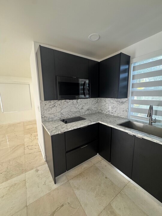 1615 Taft St in Hollywood, FL - Building Photo