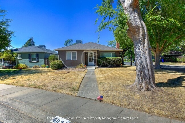 6031 4th Ave in Sacramento, CA - Building Photo - Building Photo