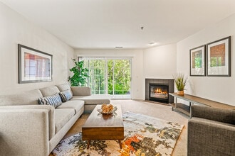 The Landmark at Hatchery Hill in Fitchburg, WI - Foto de edificio - Building Photo