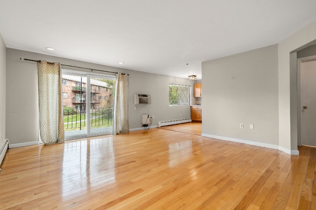 28 Fernview Ave in North Andover, MA - Building Photo - Building Photo