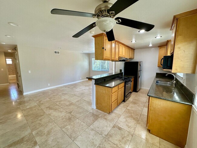 969 Gilchrist Dr in San Jose, CA - Building Photo - Building Photo