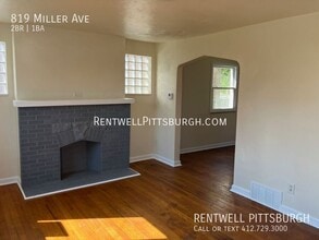 819 Miller Ave in Clairton, PA - Building Photo - Building Photo