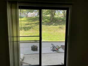 1831 Fuller Rd, Unit 9 in West Des Moines, IA - Foto de edificio - Building Photo