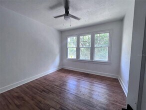 302 NW 2 Ave in Gainesville, FL - Building Photo - Building Photo