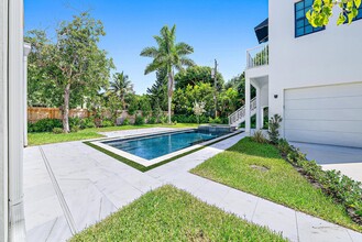 250 Plymouth Rd in West Palm Beach, FL - Building Photo - Building Photo