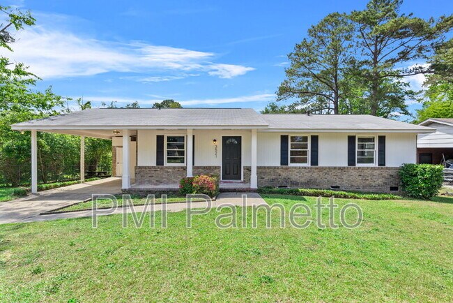 property at 3521 Baywater Dr