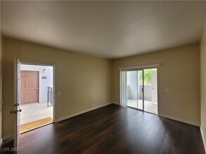 2615 W Gary Ave in Las Vegas, NV - Building Photo - Building Photo